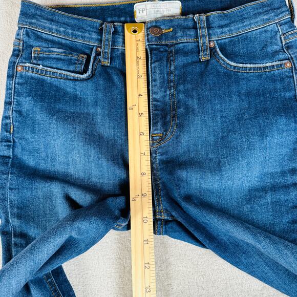Free People Jeans Womens 29R Med Wash Blue Denim We The People Skinny Distressed - Picture 8 of 9